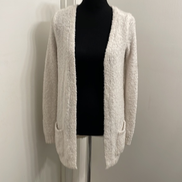 Super soft fuzzy white cardigan sweater - Picture 2 of 4